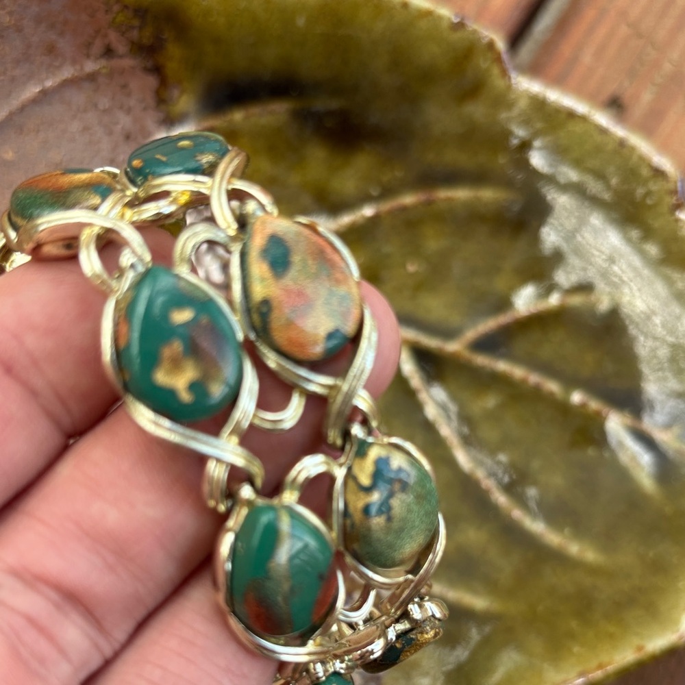 Coro Champagne Gold Bracelet and Earrings Set with Teal Marbled Accents - Picture 10 of 11